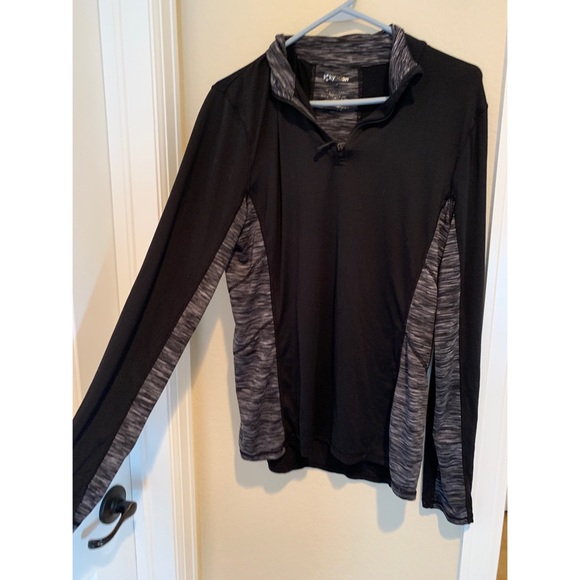 Athletic pullover - Picture 1 of 2